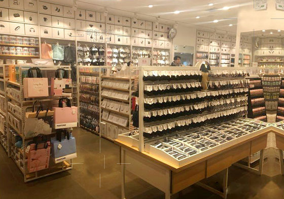 TÜV-Zulassung HongChuang Eisen- und Holzregale für Boutique, Metallregal ausstellen